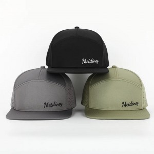 OEM Vlastní vysoce kvalitní výšivka Logo Luxus 7 Panel Snapback Cap Adult Flat Bill Snap Back Hat s laserovým řezaným otvorem